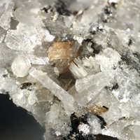 Farneseite, Titanite