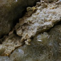Palygorskite, Dolomite