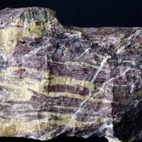 Carpholite