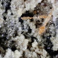 Bariopharmacoalumite, Wulfenite