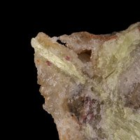 Carpathite, Cinnabar, Quartz