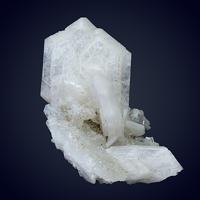 Barrerite, Quartz