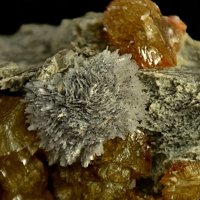Galgenbergite-(Ce), Siderite, Pyrite