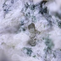 Gadolinite-(Ce), Phenakite