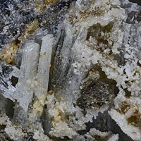 Lanarkite, Anglesite, Leadhillite