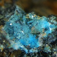 Osakaite, Serpierite