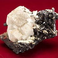 Gaudefroyite, Baryte, Oyelite