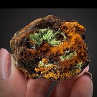 Agardite-(Ce)