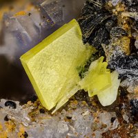 Uranospinite