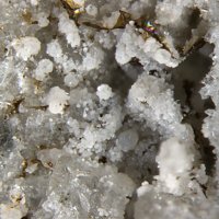Nannoniite, Quartz