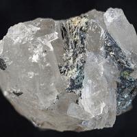 Cannonite, Bismuthinite, Quartz