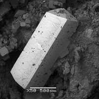 Kainosite-(Y), Calcite, Adularia