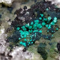 Tangdanite