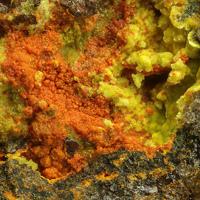 Umohoite, Calcurmolite