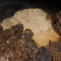 Kamarizaite