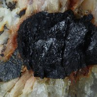 Gadolinite-(Y)