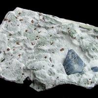 Bario-orthojoaquinite, Benitoite, Neptunite