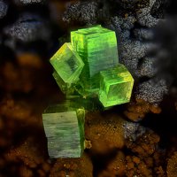Uranospinite, Zeunerite
