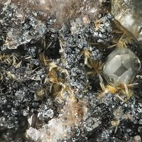 Gatehouseite, Hausmannite, Baryte