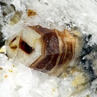 Quintinite