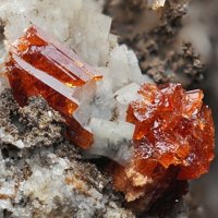 Labuntsovite-Mg
