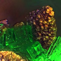 Gaspéite, Annabergite, Calcite