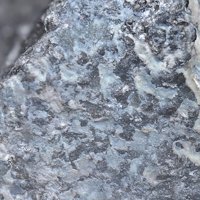 Nakauriite