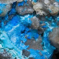 Carbonatecyanotrichite, Calcite, Fluorite