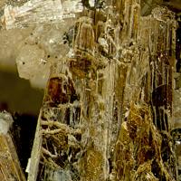 Calcioburbankite, Astrophyllite