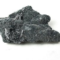 Pääkkönenite, Stibnite