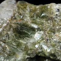 Bakhchisaraitsevite, Dolomite