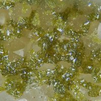 Mackayite, Quartz