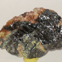 Samarskite-(Yb), Columbite-(Fe)