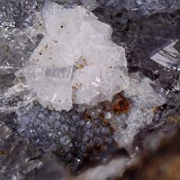 Garronite-Ca, Analcime, Phillipsite-Ca