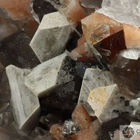 Kainosite-(Y)