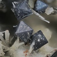 Ulvöspinel, Apatite, Pyroxene Group