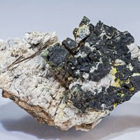 Ullmannite, Calcite