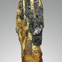 Davidite-(Ce)