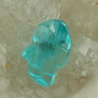 Caledonite