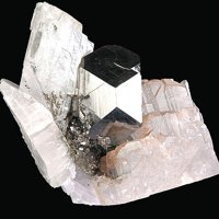 Carrollite, Chalcopyrite, Calcite