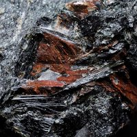 Rasvumite, Aegirine