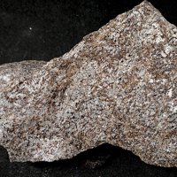 Ganomalite