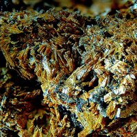 Macfallite, Orientite