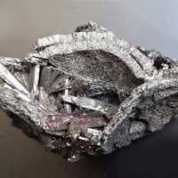 Pääkkönenite, Kermesite, Valentinite