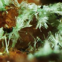 Agardite-(La)