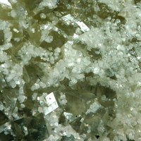 Nacrite, Dolomite