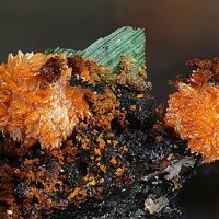 Uranosphaerite, Zeunerite