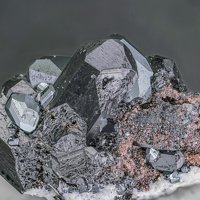 Gaudefroyite, Hematite, Andradite