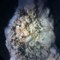 Labuntsovite-Mn, Natrolite, Albite