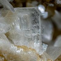 Bakhchisaraitsevite, Dolomite